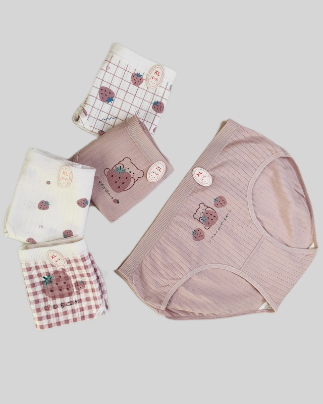 شورت عروسکی توت فرنگی